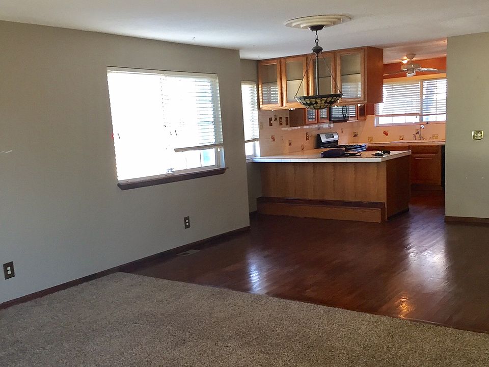 2nd image of 0395 Red Mtn E