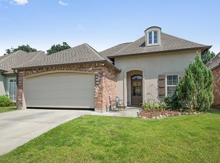 5739 Hidden Ridge Ln, Baton Rouge, LA 70816