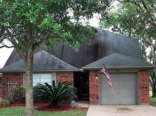 5502 Pecos St, Dickinson, TX 77539