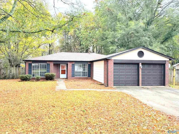 124 Champions Green Ln, Madison, AL 35758