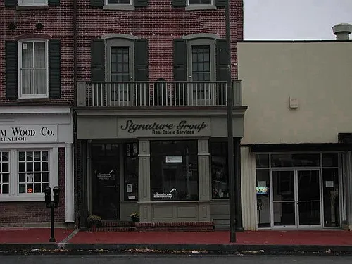 126 W Market St Photo 1
