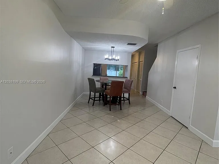 3100 SW 50th St — Photo 7
