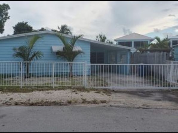 1003 Hialeah Ln