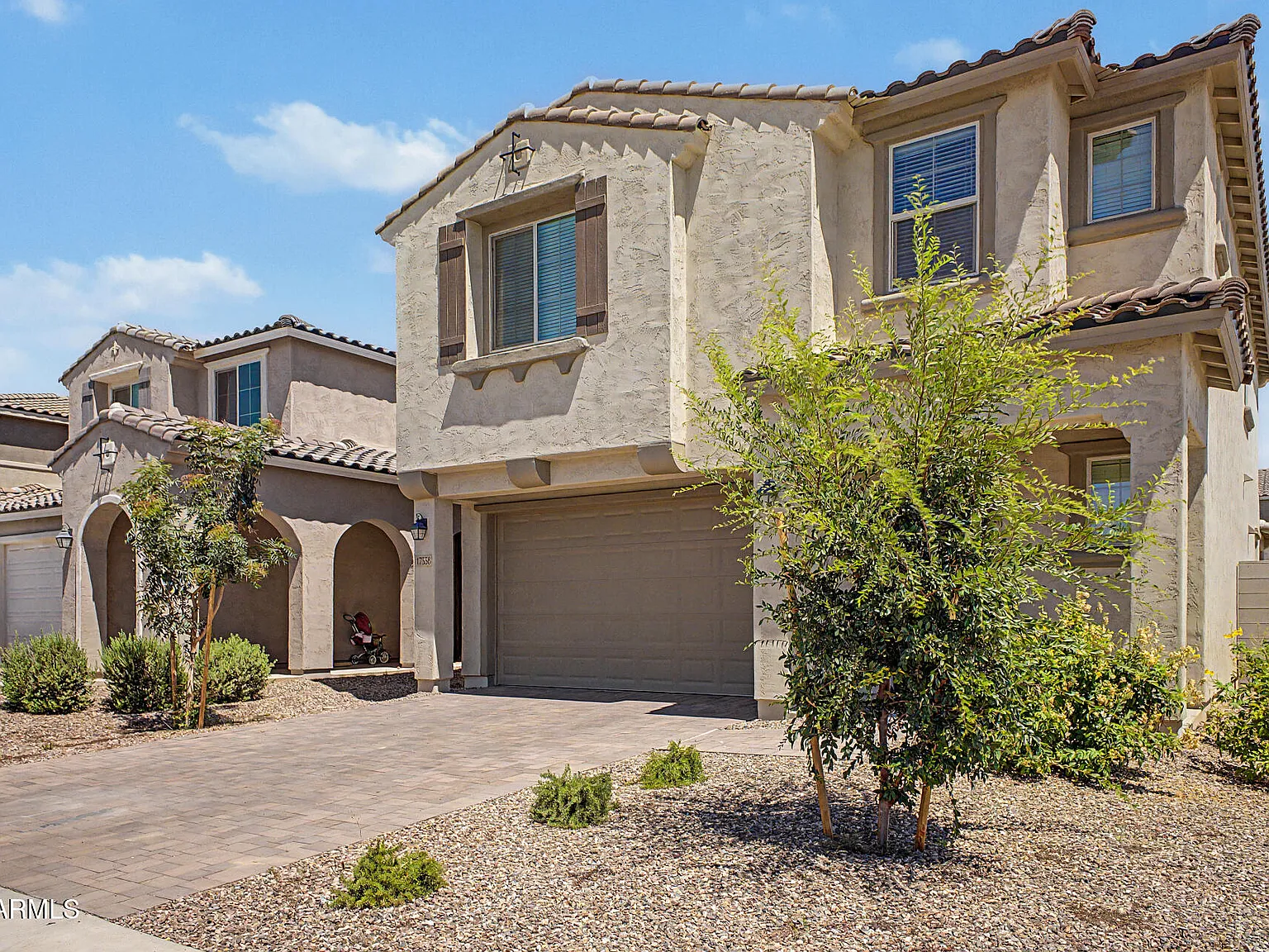 4 bed, 2.5 bath, 2492 sqft, $2,700 — Photo 3