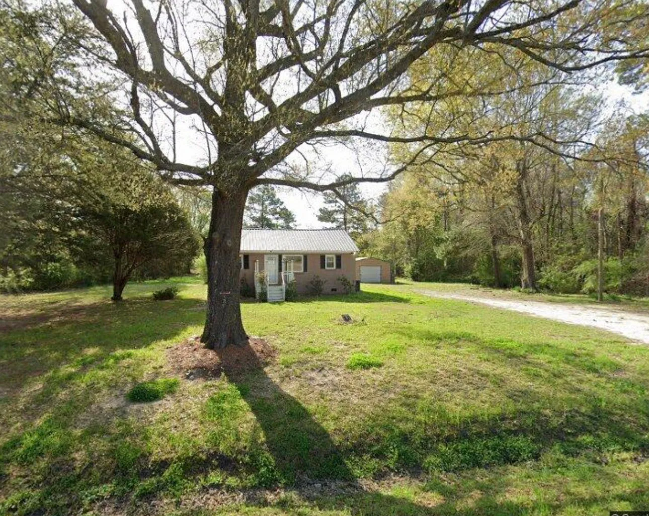 2 bed, 900 sqft, $1,650 — Photo 1