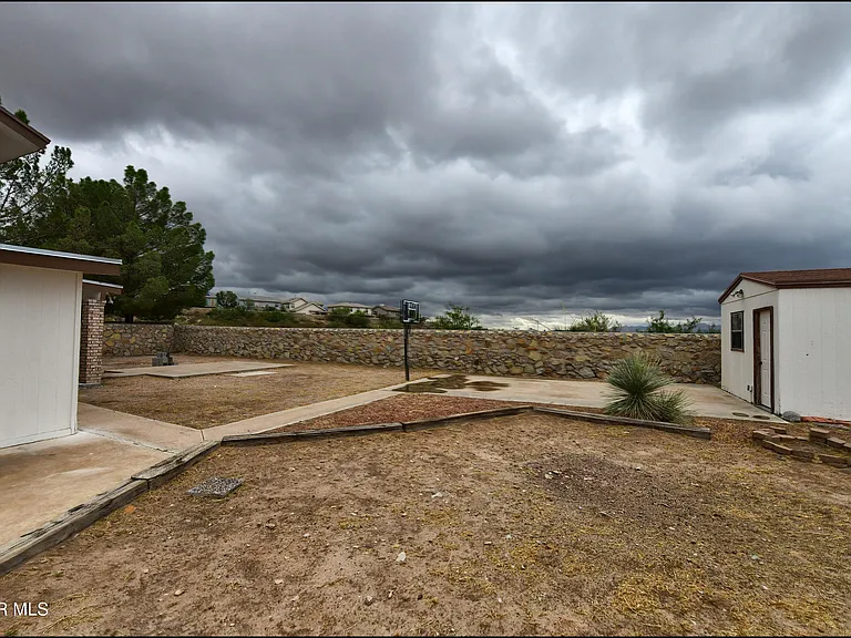 7958 Starry Night Dr — Photo 55