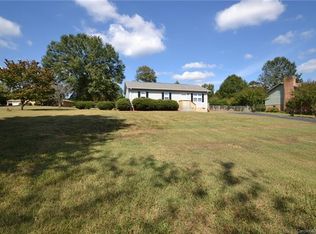 1888 Jenkins Printing Dr, Newton, NC 28658