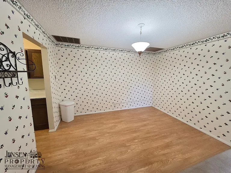 776 W Diagonal St #52 — Photo 6
