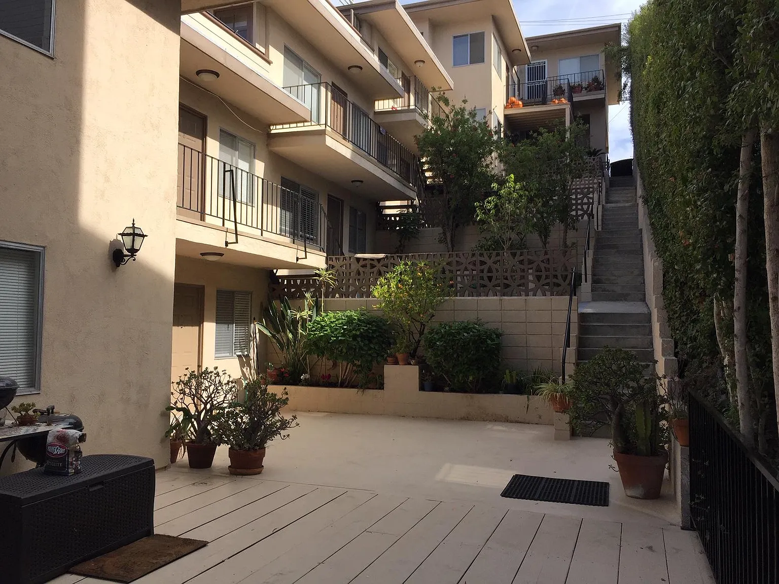 1 bed, 560 sqft, $2,445 — Photo 3