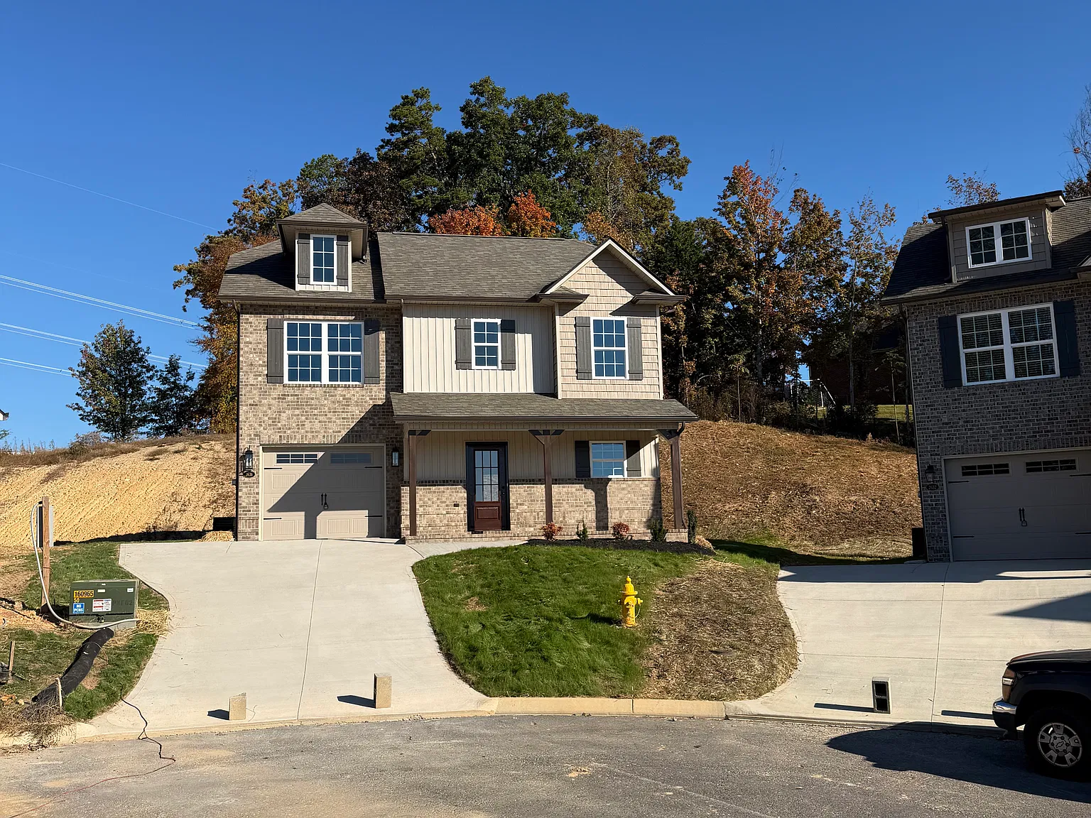3 bed, 2.5 bath, 1525 sqft, $1,975 — Photo 3