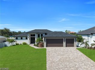 3221 SW 3rd Ter, Cape Coral, FL 33991