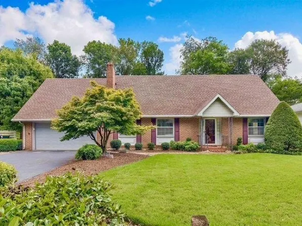 2737 Utah Dr, Bowling Green, KY 42104