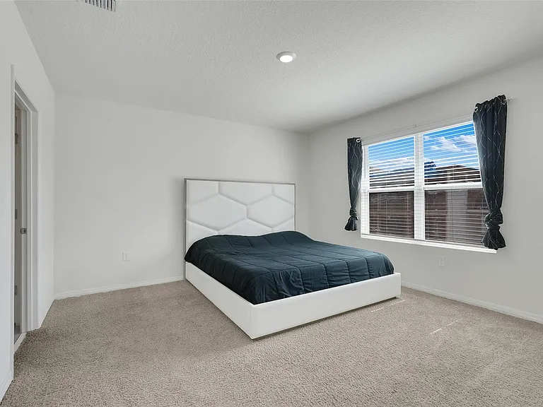 3881 Brant Pl — Photo 17