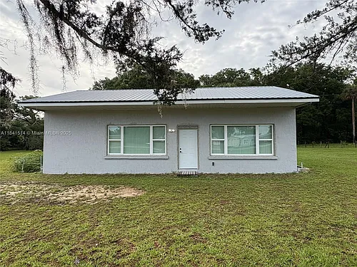 13485 NE Jacksonville Rd Photo 1