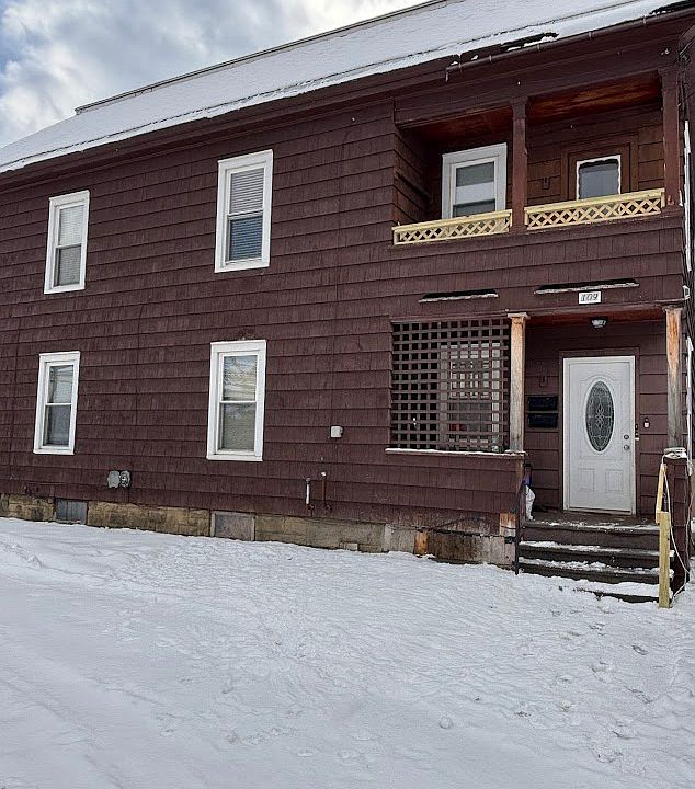 1st image of 109 Washington St #2