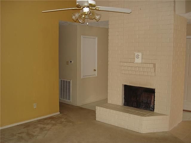 2nd image of 2622 Village Circle Dr