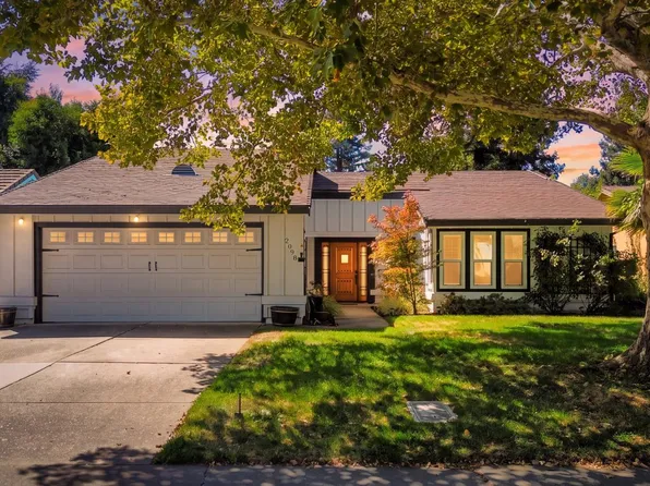 2090 Pebblewood Dr, Sacramento, CA 95833