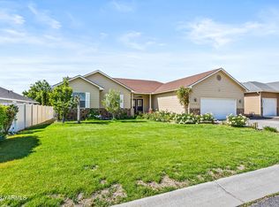 9402 W Yakima Ave, Yakima, WA