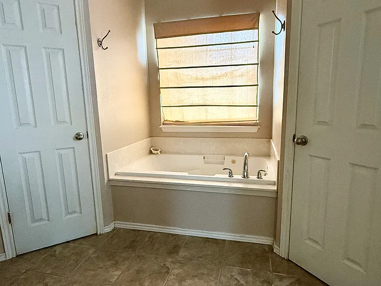 233 Sugarloaf Ave — Photo 7