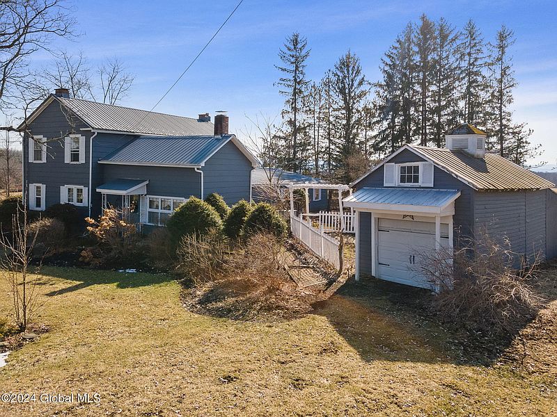 3rd image of 551 Grovenors Corners Road