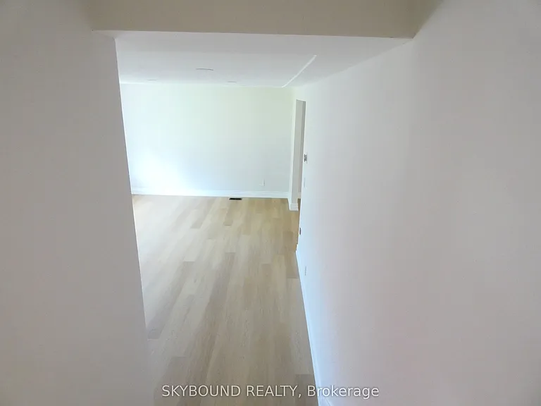98 Barton St #1 — Photo 21