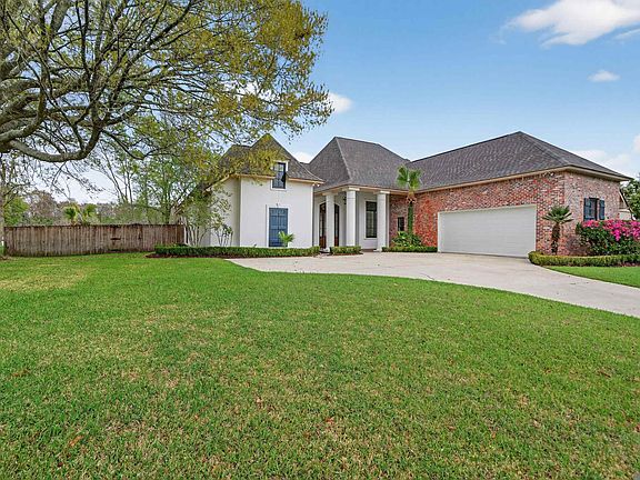 2nd image of 36114 Bluff Oaks Ave