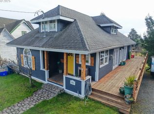 281 W 4th St, Coquille, OR 97423