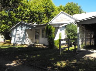 106 E Second St, Hardy, AR 72542