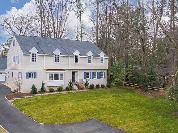3rd image of 829 Westham Pkwy