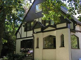 506 S Hough St, Barrington, IL