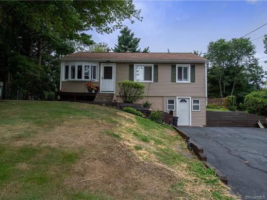 6 Clancy St East Haven Ct 06512 Zillow