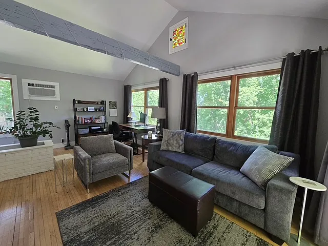 2150 Kenwood Way — Photo 9