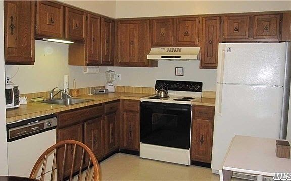 4th image of 209 J Springmeadow Dr #J