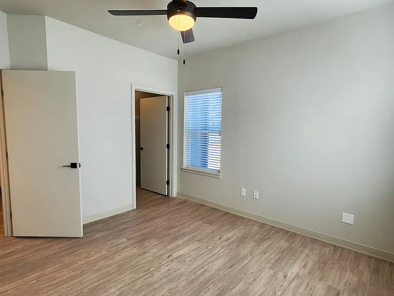 The Vicara Apartments & Townhomes — Photo 34