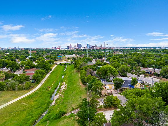 2nd image of 713 N NAVIDAD ST LOT NCB 2