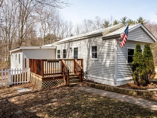 23 Hilton Avenue, Exeter, NH 03833