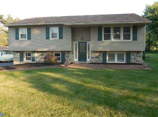49 Trappe Rd, Collegeville, PA 19426