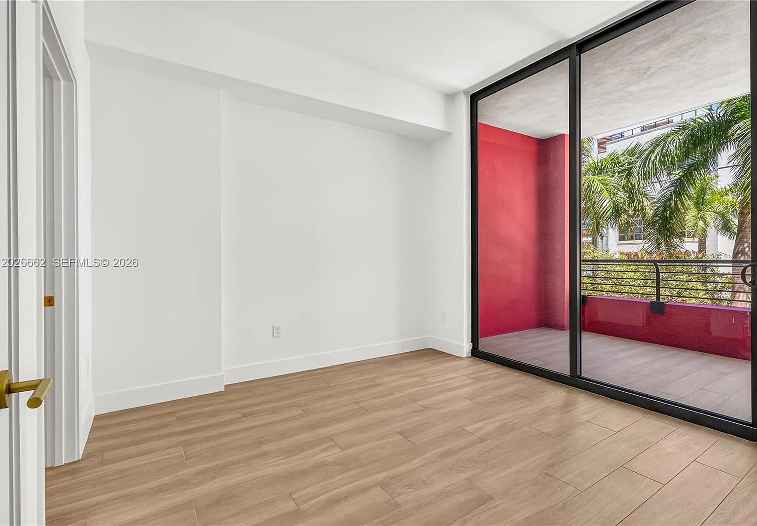 1 bed, 2.0 bath, 786 sqft, $4,400 — Photo 4