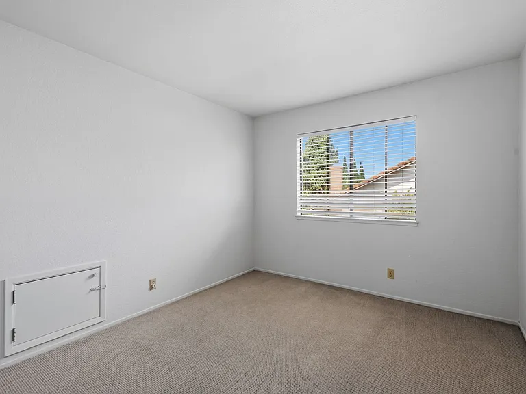 1387 Xavier Ave — Photo 25