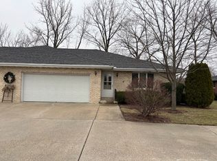 213 Twilight Dr, Morris, IL 60450