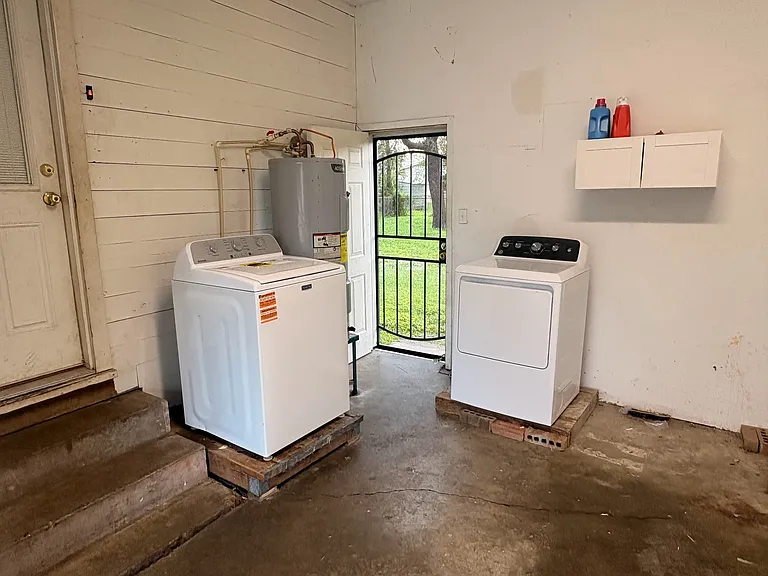 327 S Wanda Dr — Photo 10