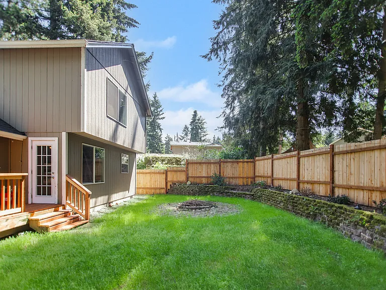 22335 Glenview Ct SE — Photo 21