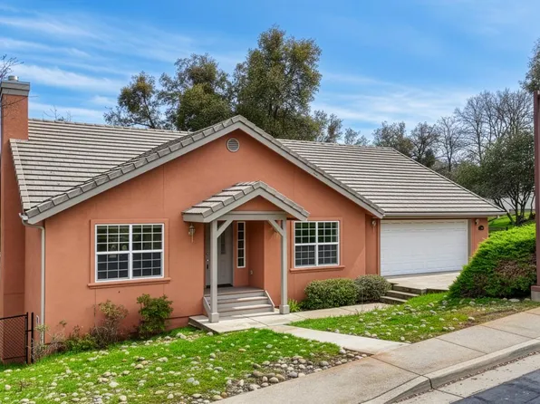 5301 Farfalla Cir, Mariposa, CA 95338