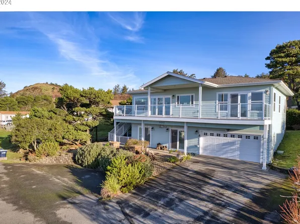 94042 Doyle Point Rd, Wedderburn, OR 97491