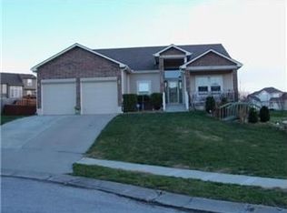 931 Old Mill Ct, Raymore, MO 64083