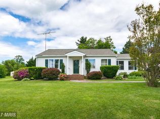 18930 Harmony Church Rd, Leesburg, VA 20175