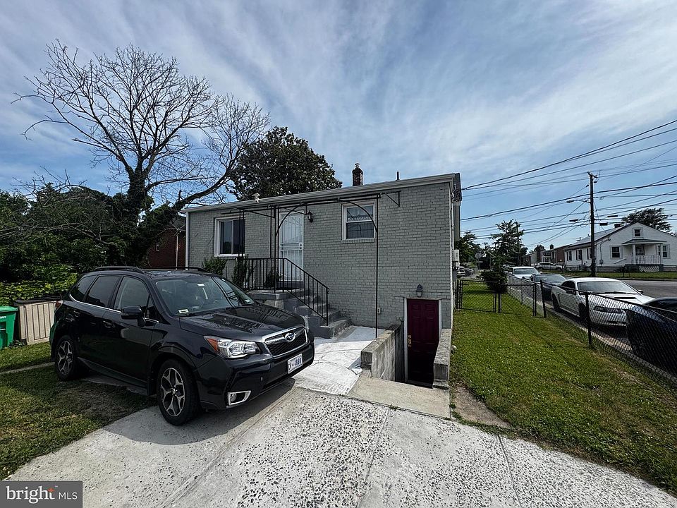 2nd image of 4814 Heath St