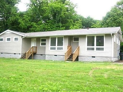1st image of 952D Strouse Ave