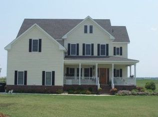 156 Pelican Pointe Dr, Elizabeth City, NC 27909