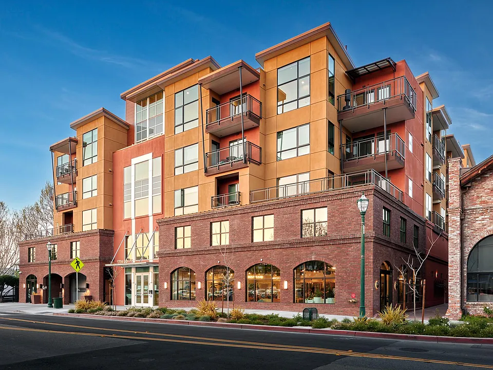 1716 Lofts